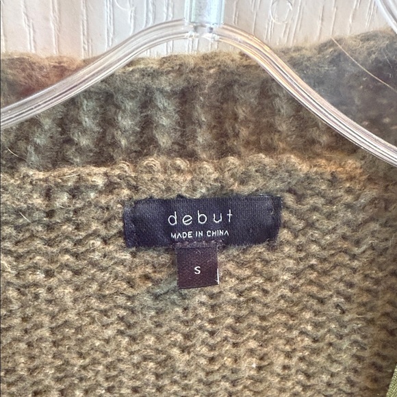 Debut Olive Green Butterfly Embroidered Sweater cardigan - Picture 2 of 6